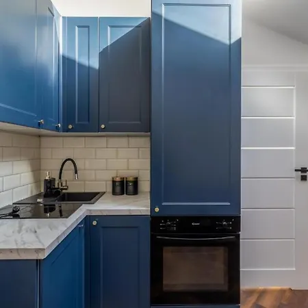 Close-central - Great Location- Praga Polnoc - 18 People -marcinkowskiego * Varšava